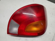 Feu arrière Mazda 121
