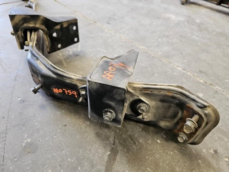 Nissan UD 1400 2001 usado transmisión automática travesaño enviado desde Los Ángeles Foto 2 de 4