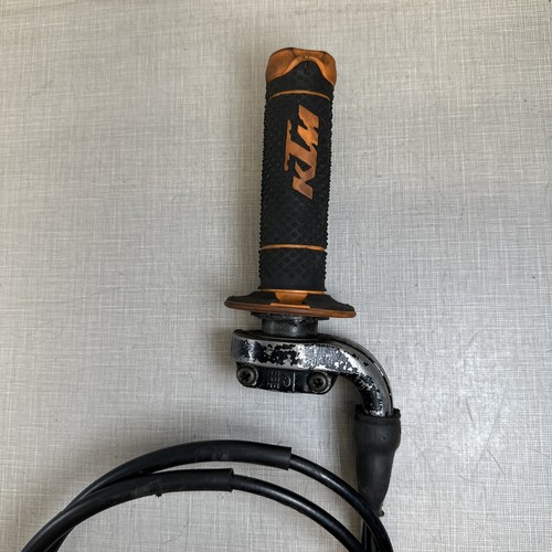 2006 KTM 250 450 505 SXF XCF OEM TWIST RIGHT THROTTLE GRIP HOUSING CABLES SET - Picture 6 of 6