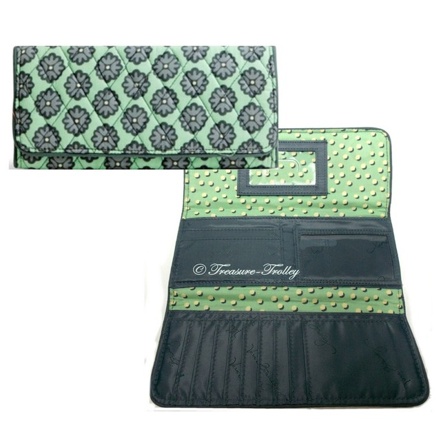 vera bradley trifold wallet