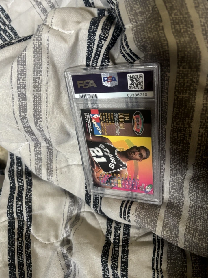 Metal Universe #72 1997 Tim Duncan Championship PSA 9 Foto 2 de 2