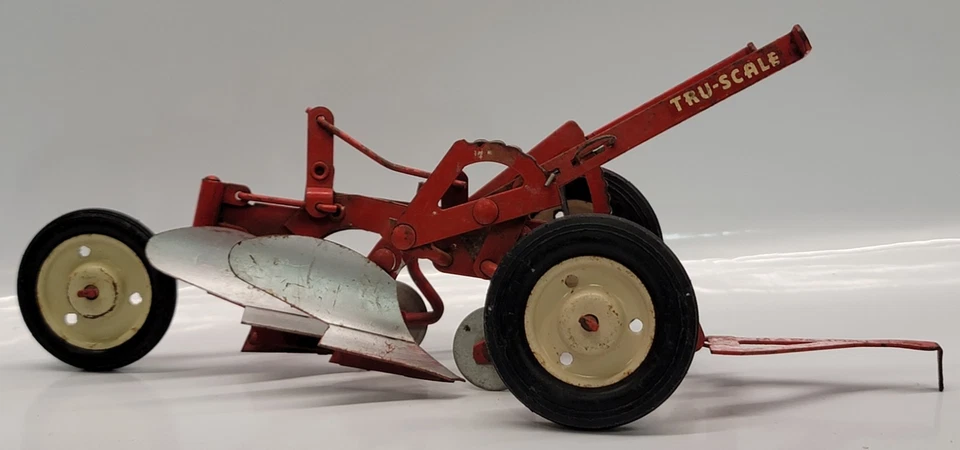Tru-Scale Two Bottom Plow 1:16 Scale Pressed Steel Vintage - Image 2 of 4