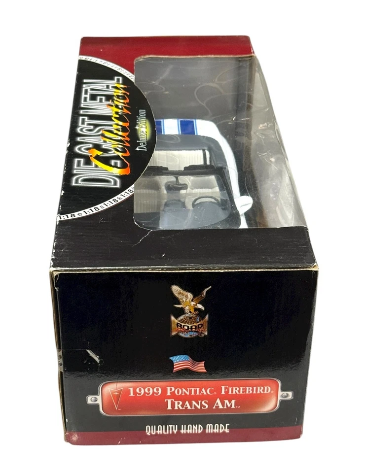 Road Signature 1999 Pontiac Trans Am 1/18 Deluxe Edition Diecast Car - Image 4 of 4