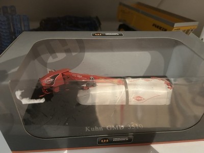 Universal Hobbies  Kuhn Gmd 35 10 Mähwerk 1:32