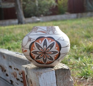 Old Vintage Zuni Olla Pot - Flower Bird Design - 7 1/2" Across x 6 3/8" Tall
