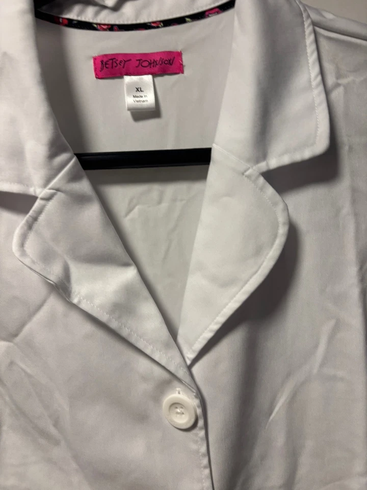 KOI Betsey Johnson B400 Marigold Lab Coat X-Large White - Image 3 of 4