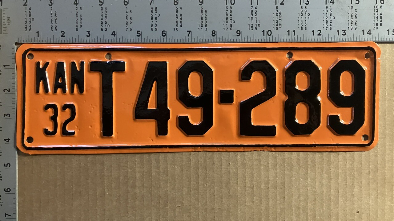 1932 Kansas truck license plate T49289 YOM DMV Linn Ford Chevy Dodge
