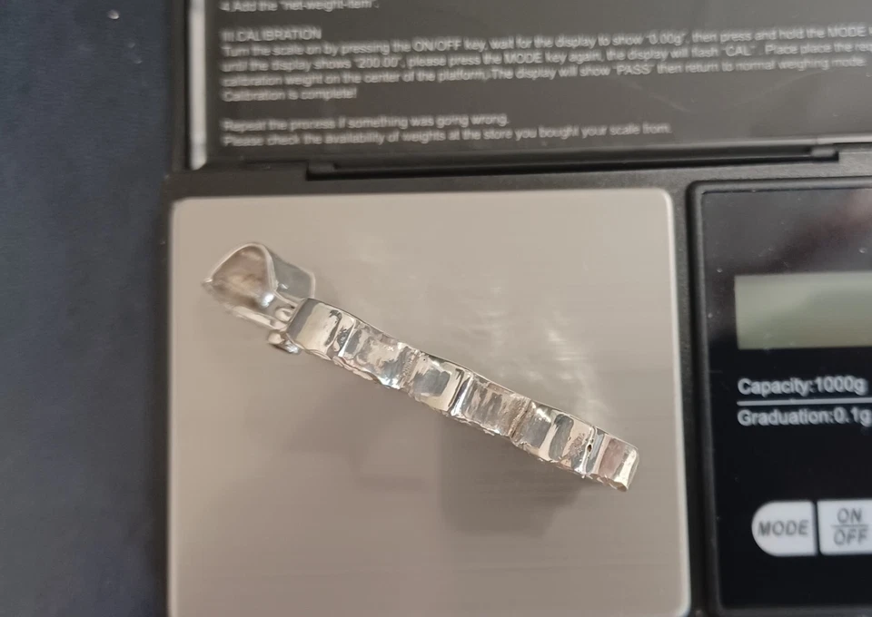 DIJE URBANO LETRA E Plata de Ley.925 CON CIRCONITAS CÚBICAS NEGRAS Foto 3 de 4