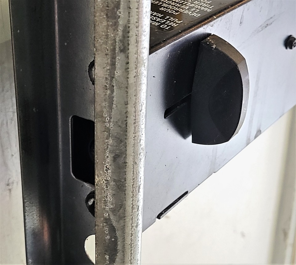 Liftmaster 841LM Automatic Garage Door Deadbolt Lock also works w