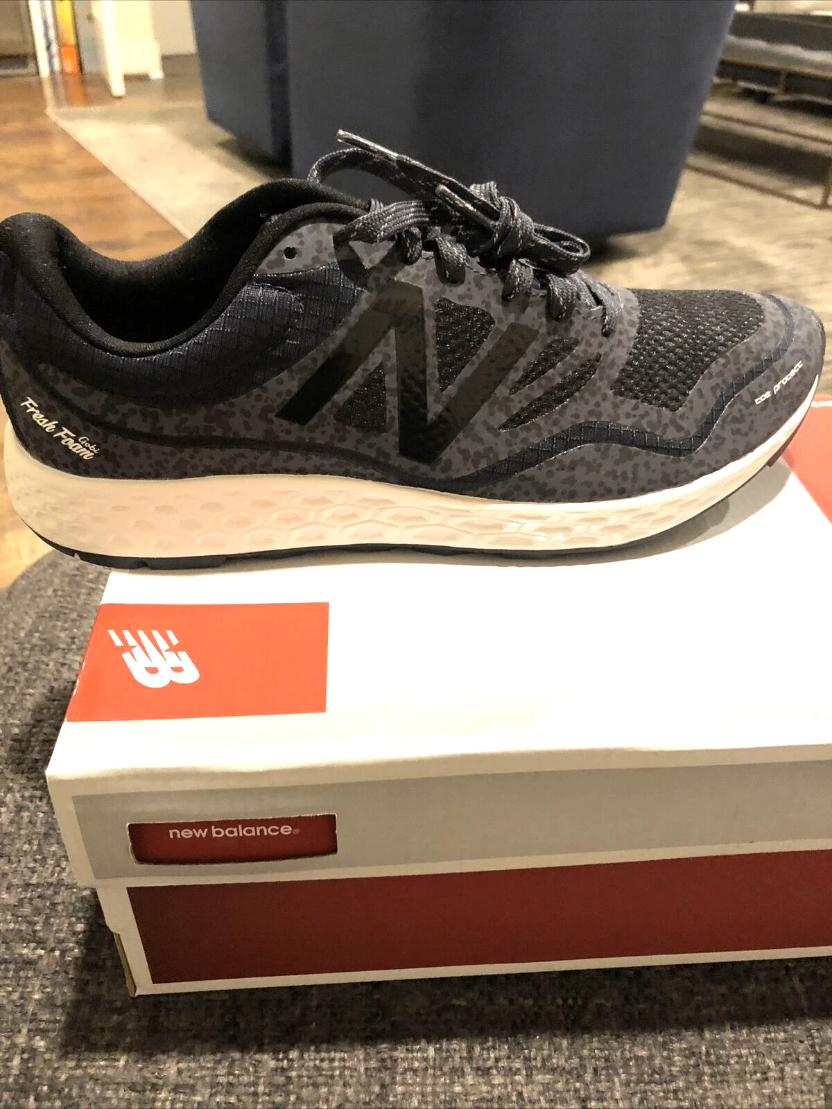 NEW BALANCE TRAIL SHOES,NB# MTGOBIBK, Size 10,BNIB,DS