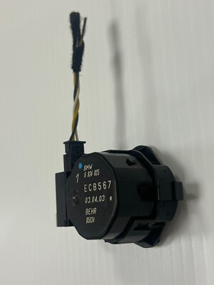 2004 BMW 325ci Air Conditioning Heater Blower Actuator OEM 6934825  