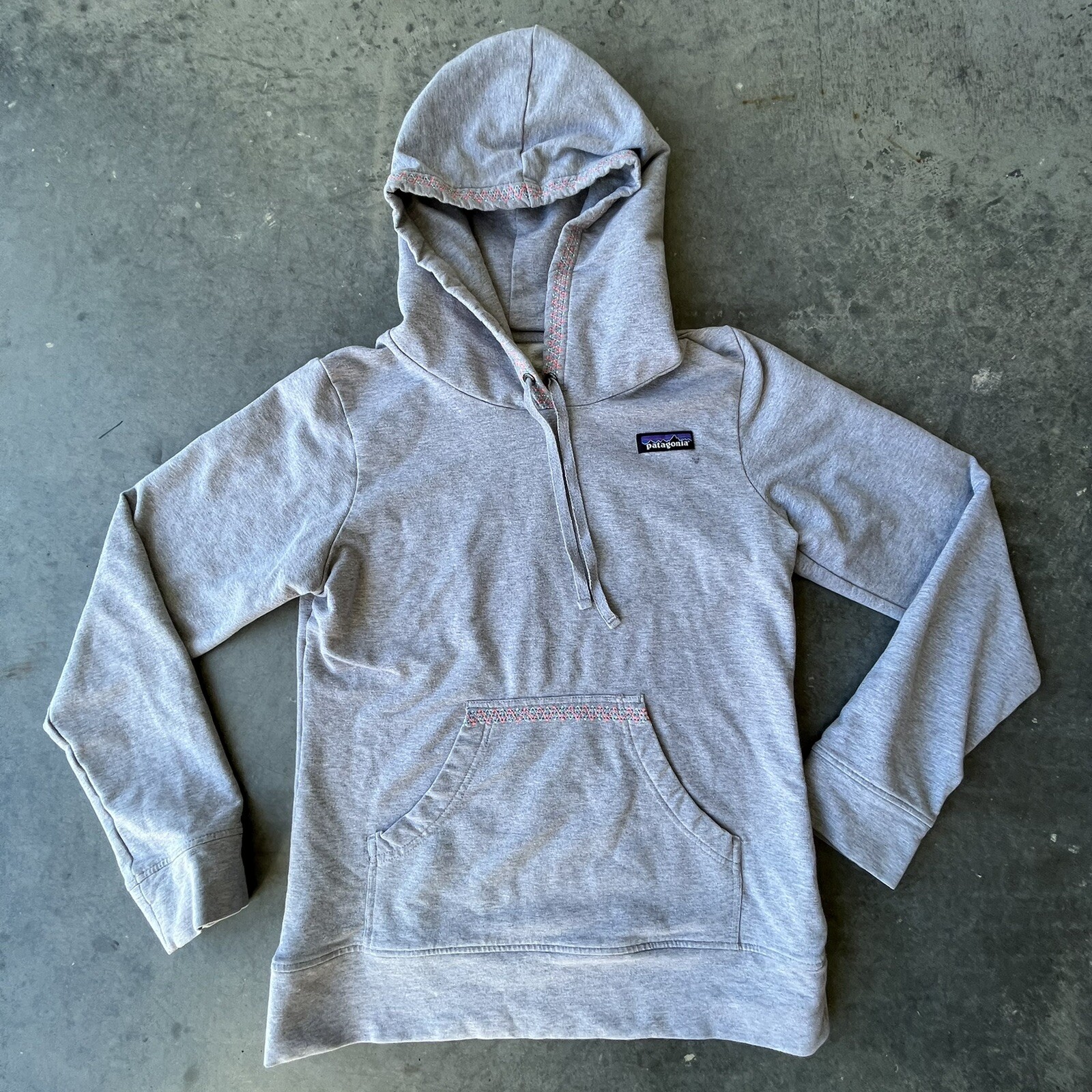 Patagonia Womens Size XS Pullover Hoodie embroidered | eBay