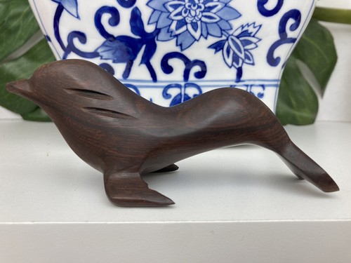 Wood carved seal figure - Picture 2 of 8