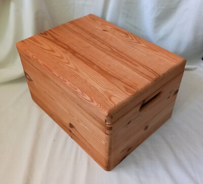 Vintage 1990er natürliche Kiefer Deckel Aufbewahrungsbox Kiste 15,5'' Schwalbenschwanzecken
