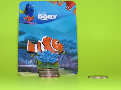 Finding Dory Disney aquarium ornament mini Nemo w/ Blue Coral Penn Plax  FDR38