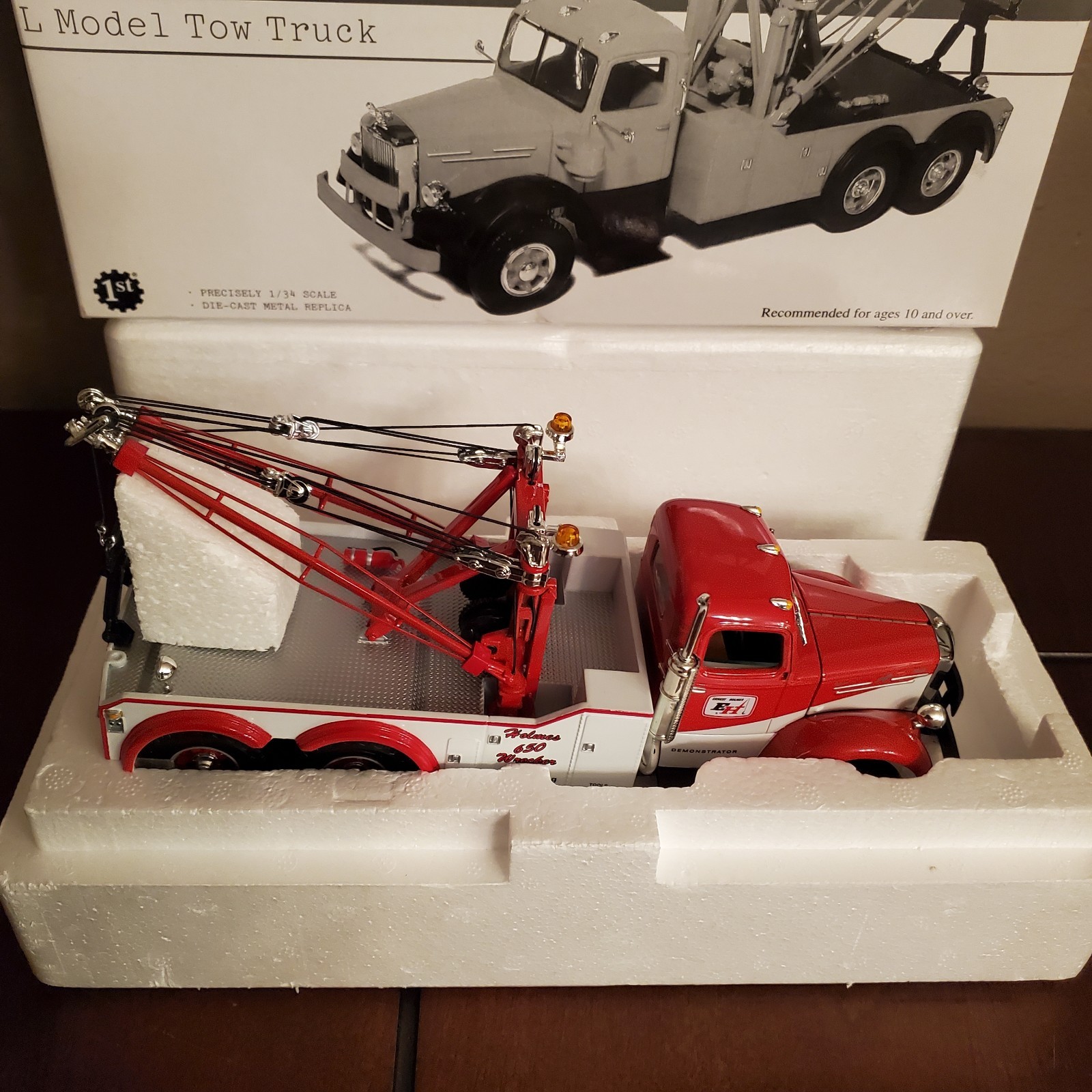 First Gear Mack L-Model Tow Truck Wrecker Ernst Holmes Towing 1/34 Scale 19-3186