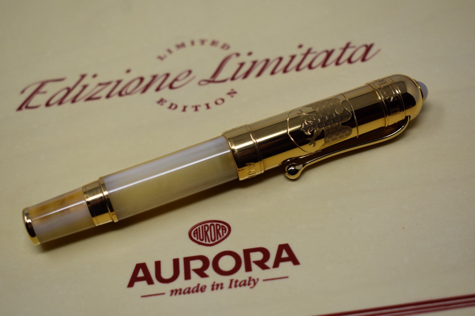 Aurora Pope Papa Limited Edition Of 999 Gold Plated Rollerball Pen READ