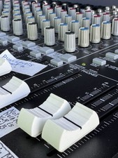 Mackie 1402-VLZ 14 Channel Mic Line Audio Mixer w Bag Manual Power Cable