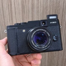 Fujifilm X20 12.0 MP 4x Optical Zoom 1080p HD Video Black Digital Camera -95%New
