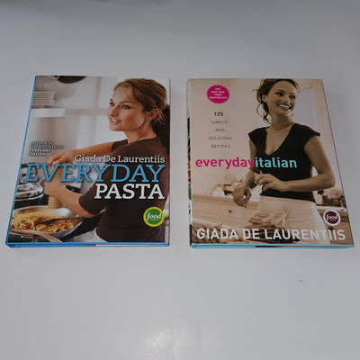 2 Giada De Laurentiis Hardcover Cookbook Everyday Italian Pasta Recipe Books