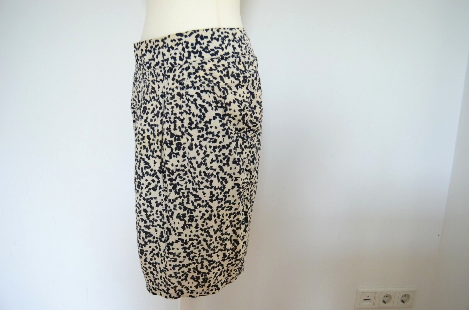 TOPSHOP Skirt Midi Skirt NEW! D40 (Large 40) Print Crepe Viscose UK 14 Top Shop image 3