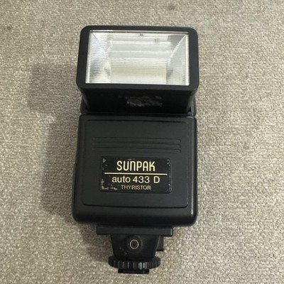 UNTESTED SUNPAK Auto 433 D Thyristor for Canon Film camera Shoe Mount Flash