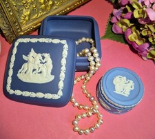 K21) Wedgewood England Jasperware Box Dosen Blau/ Wei&szlig; Mythologie