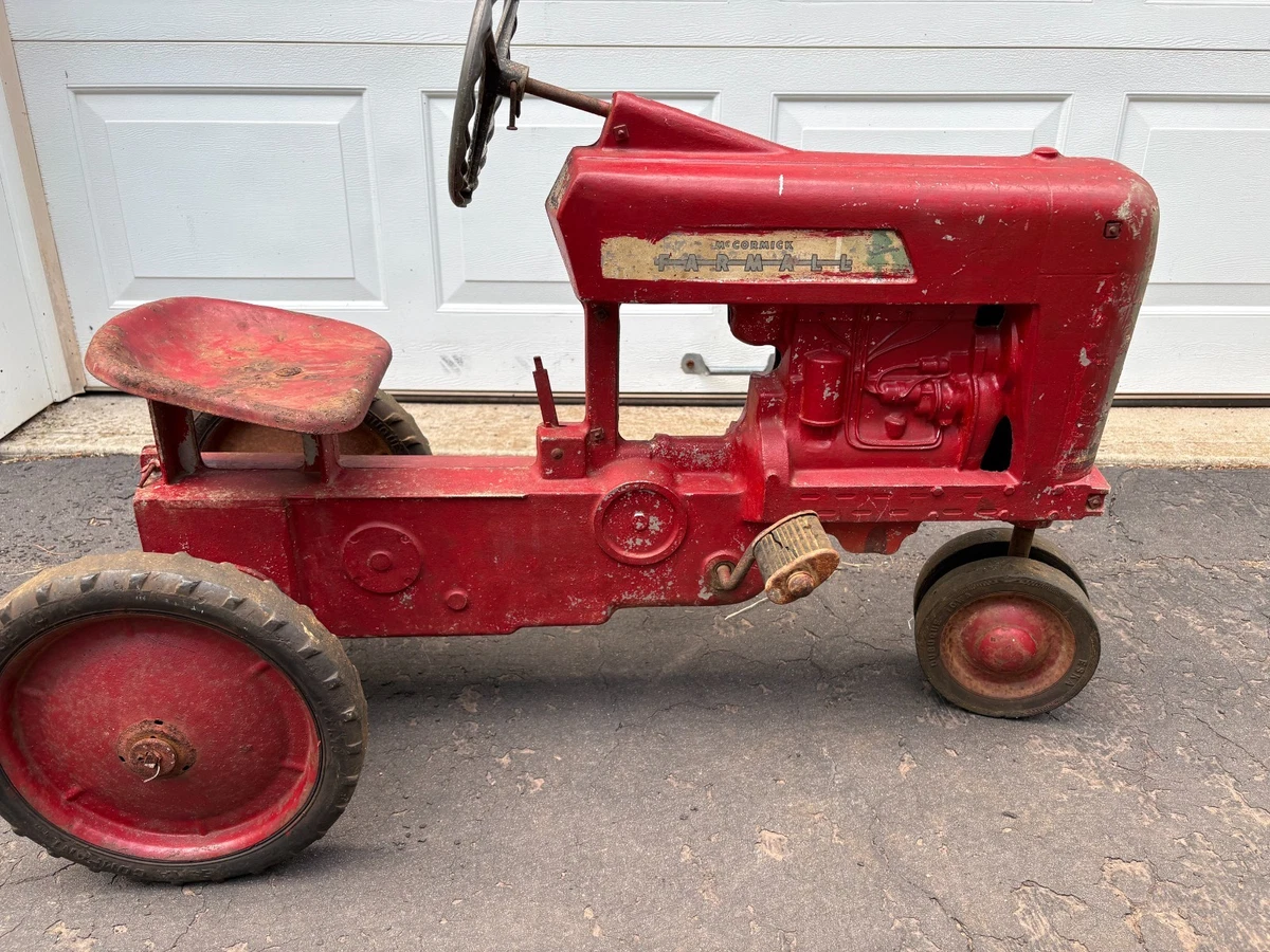 Las mejores ofertas en Tractor Farmall vehículos de granja Diecast