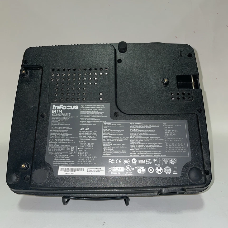 InFocus IN114 DLP Multimedia Home Theater Projector Tested Functional Unknown LH - Image 3 of 4