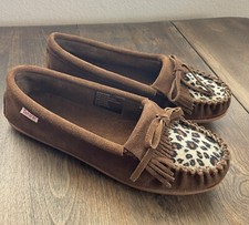 Tamarac Women s Moccasin Slippers Size 11M Leather Suede Brown Camel Leopard