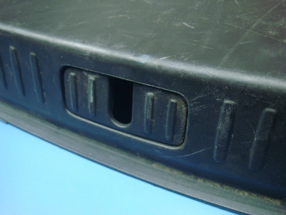 2013-2016 CHEVROLET MALIBU REAR TRUNK REAR BODY TRIM PANEL OEM 23145751 Foto 3 de 4