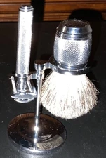 GILLETTE ART OF SHAVING FUSION BRUSH, GILLETTE SAFETY RAZOR, & MUHLE STAND  