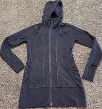 Athleta Womens Jacket Size Small Black Fitted Slim Running Workout Walking