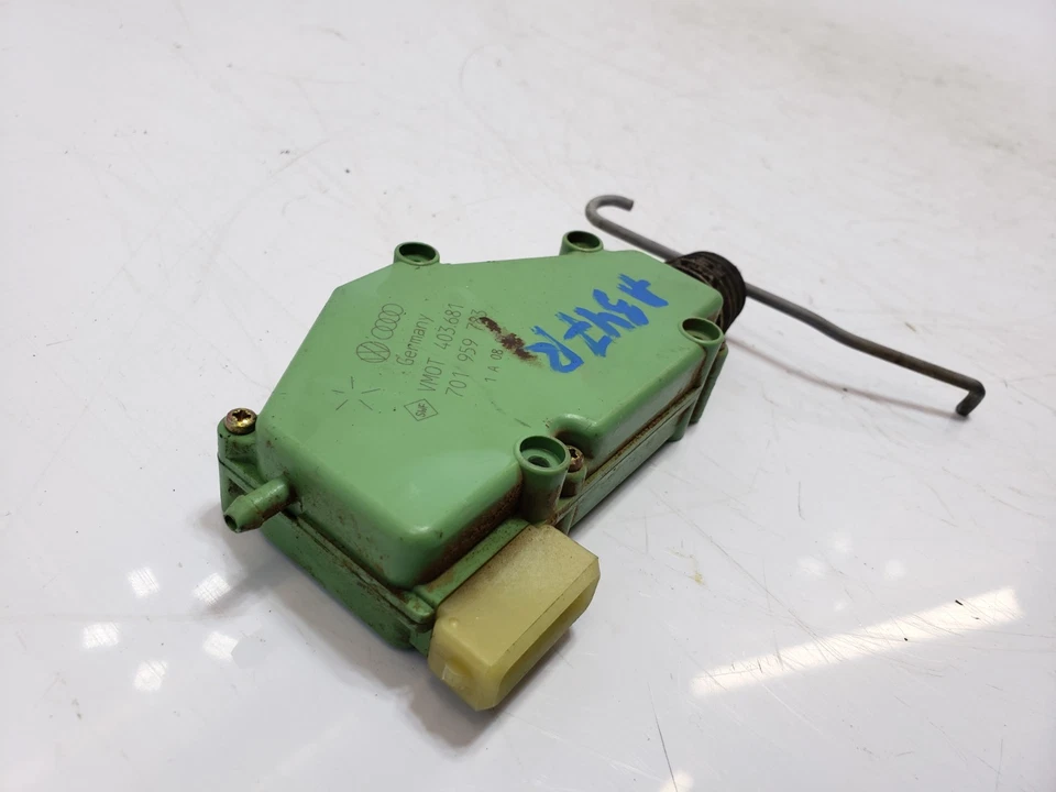 ✅ 99-03 OEM Volkswagen Eurovan GLS Actuador Cerradura Puerta Pasajero Trasero Derecho Foto 3 de 4