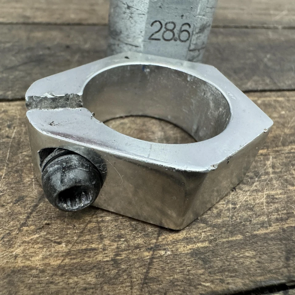 Abrazadera de tija de sillín BMX Powerlite vintage 28,6 mm aleación plateada perno único luz años 90 Foto 3 de 4