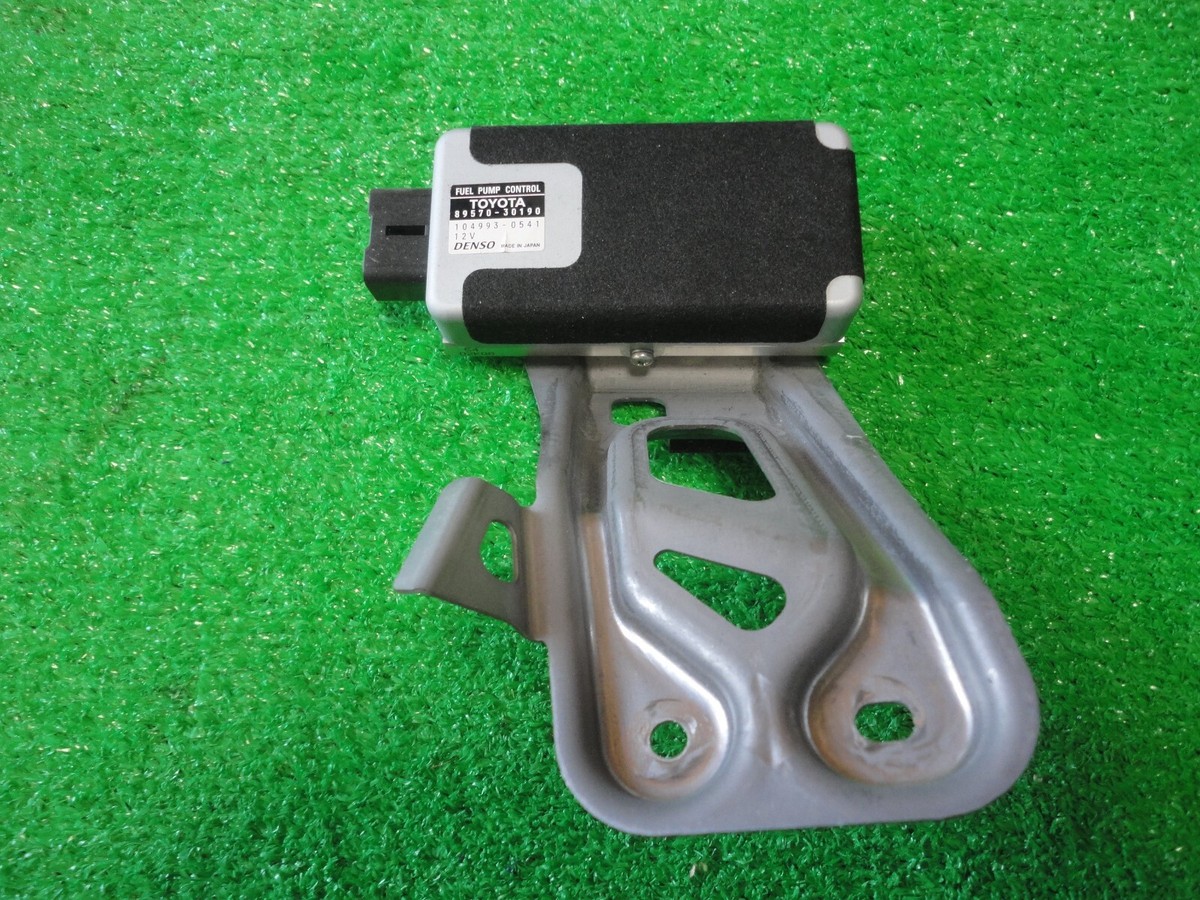 TOYOTA CROWN GRS200 Genuine Fuel Pump Control Computer 89570-30190