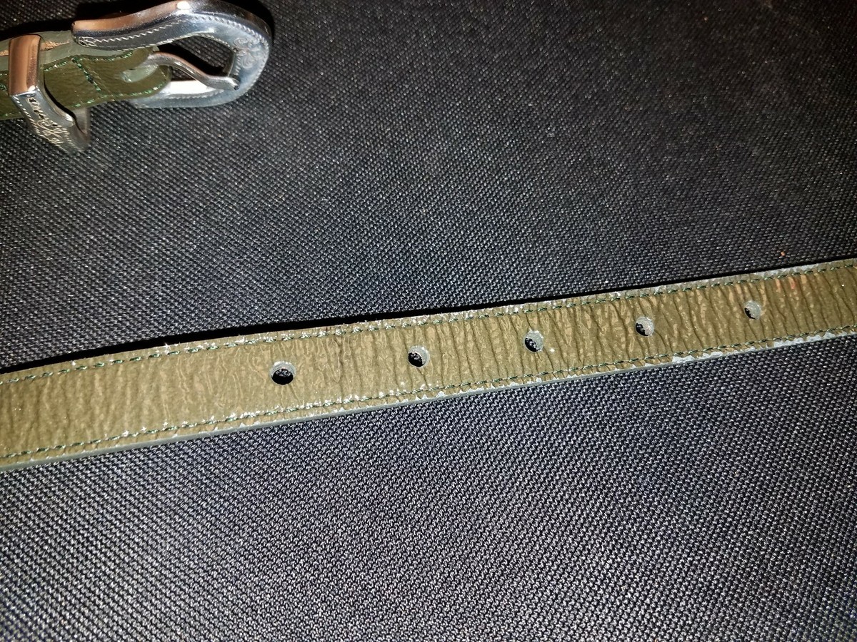 Ceinture Brighton B31401 En Cuir Verni Vert Olive - Taille 32, 5/8", Fabrication USA, Occasion Like New