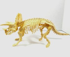 MindWare Dig It Up 3D Skeleton Triceratops PLAY MODEL Build-it skeleton