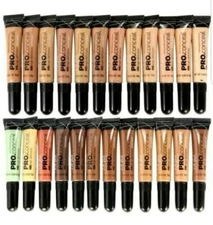 Makeup Bundle: 2 Holographic Lip Gloss + Concealer (3 items)