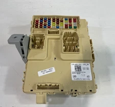 2023 HYUNDAI PALISADE POWER DISTRIBUTION CABIN FUSE BOX RELAY JUNCTION #105120