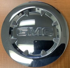 Used Oem Gmc Yukon Denali Sierra 1500 Chrome Center Cap 9596381 Used Oem Gmc Yukon Denali Sierra 1500 Chrome Center Cap 9596381