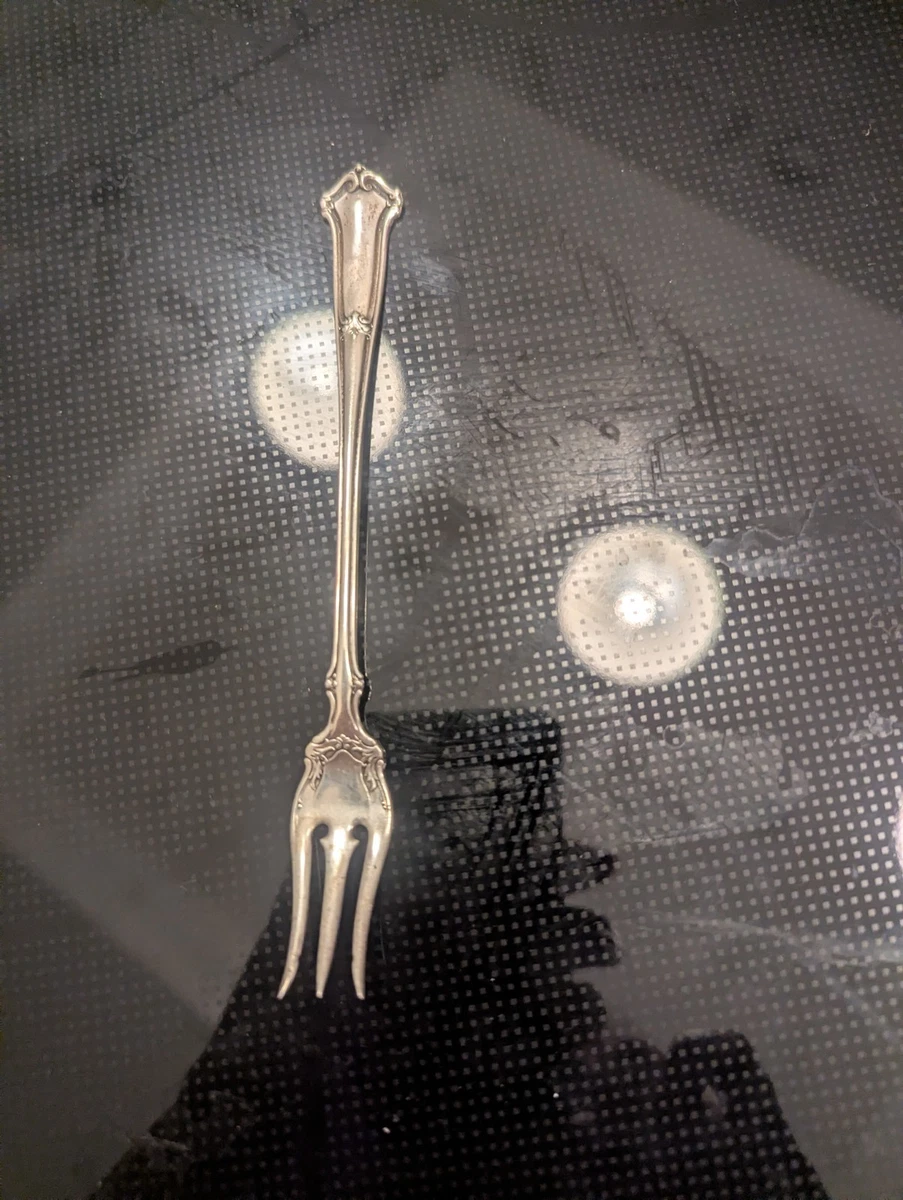 【BURKE & WALLACE】 スプーンホルダー 　兎のハンドル Wallace Antique US Sterling Silver Serving Forks for sale | eBay