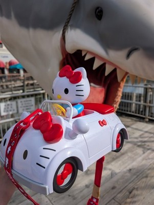 NEW🌟Universal Studios Sanrio Hello Kitty Car Vehicle Popcorn