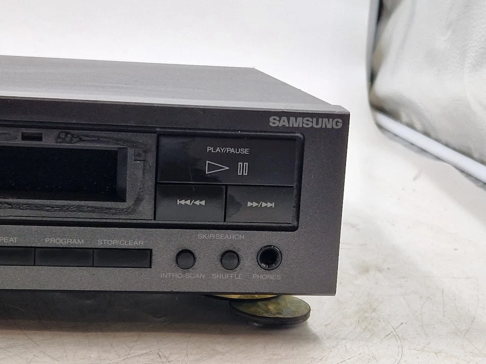 Samsung CDH-44R CD-Player - Defekt, Kratzer, Wie Gesehen - Bild 4 von 4