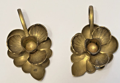 Pair of Brass Candle Holders Water Lily Petals 2'' high x 3''with Handles India