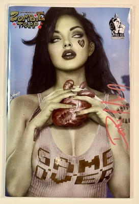 Zombie Tramp #56B C2E2 Excl Shikarii Nice Close-Up Variant Signed by Dan Mendoza