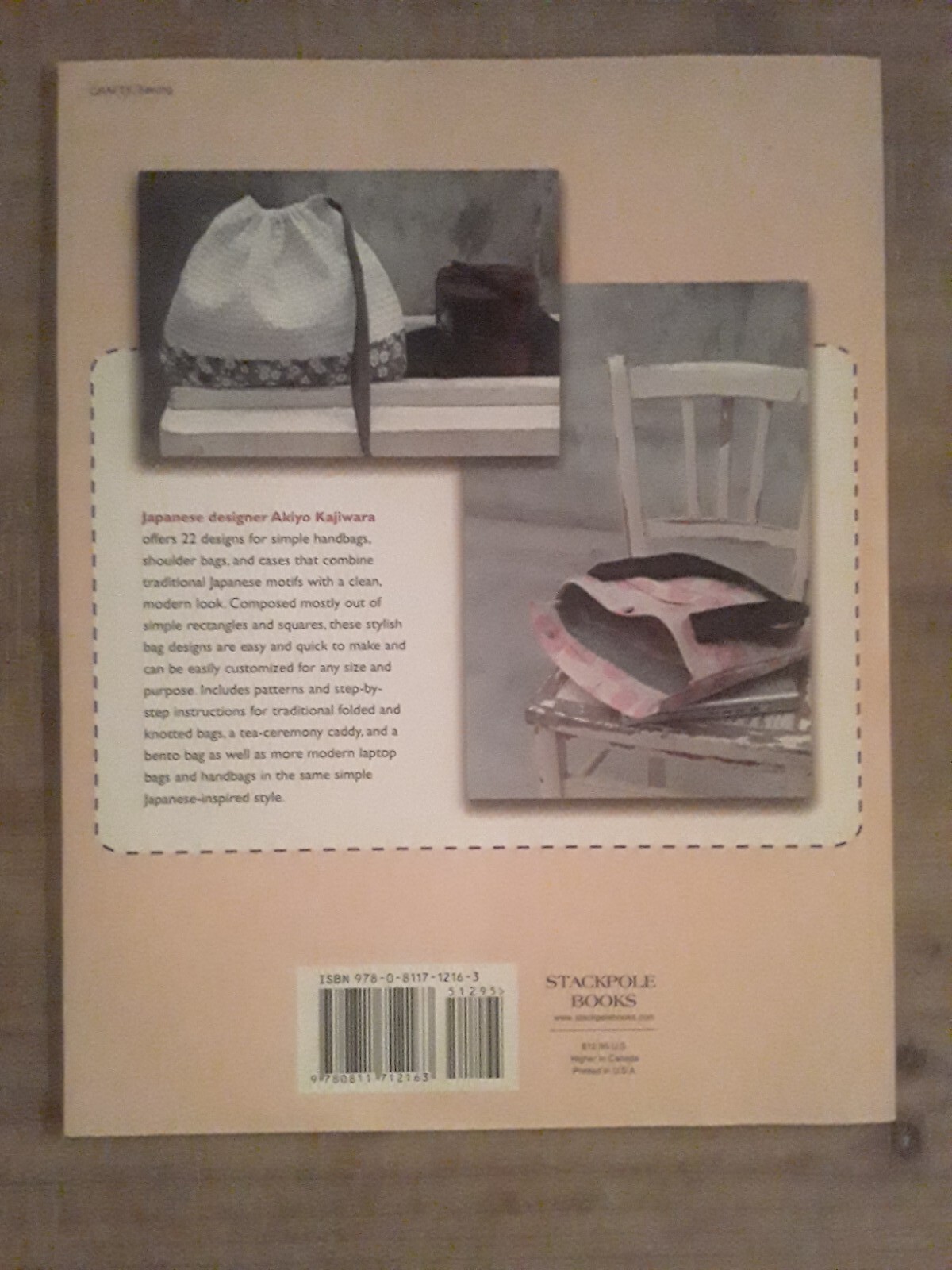 Simple Bags Japanese Style Twenty Designs to Sew by Akiyo Kajiwara