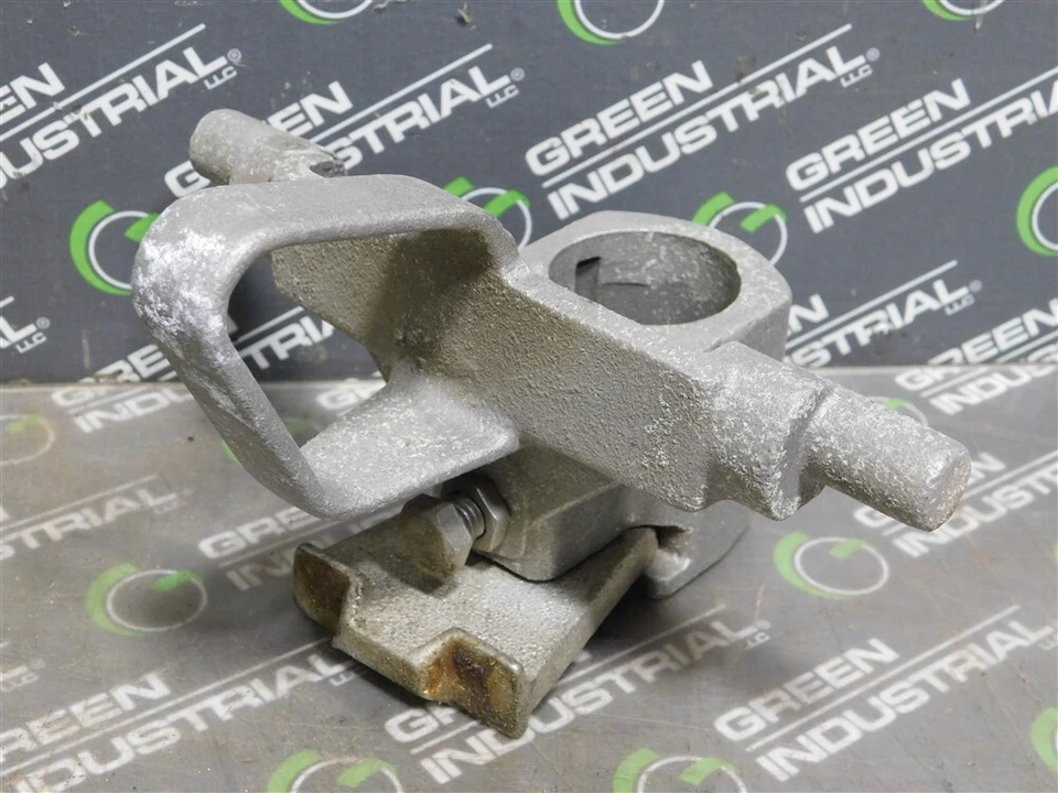 Conjunto de portafusibles eléctrico usado S&C SMD-50. 3500R2 Tipo SMD Foto 2 de 4