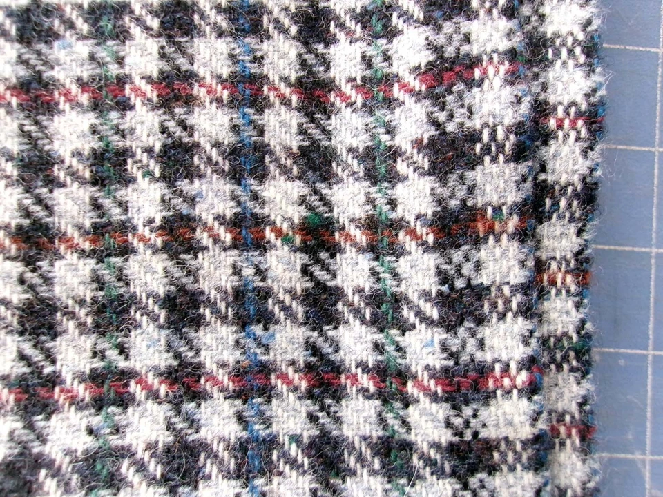 1+ yd Vintage 100% WOOL TWEED Woven Check Twill FABRIC Grey Black houndstooth - Image 2 of 4