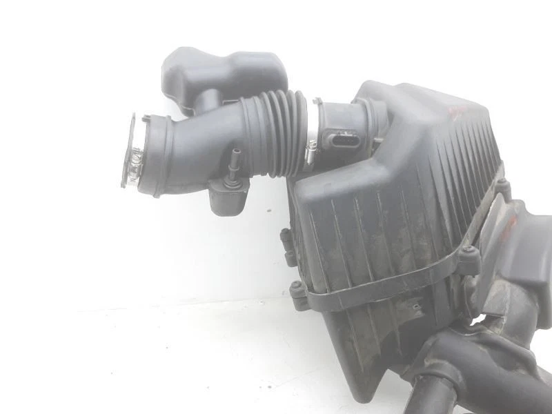 Коробка воздухоочистителя 2009-2011 Buick Enclave 25947086 - Изображение 3 из 4